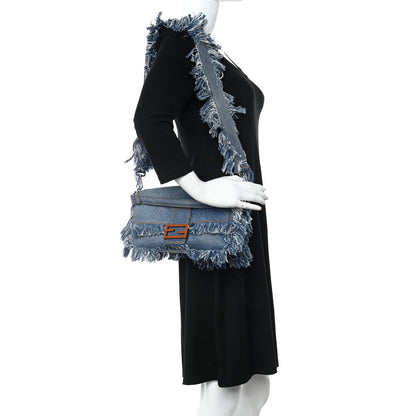 Fendi Denim Lavato Cuoio Frayed Baguette Denim Chiaro Cuoio 2 of 10