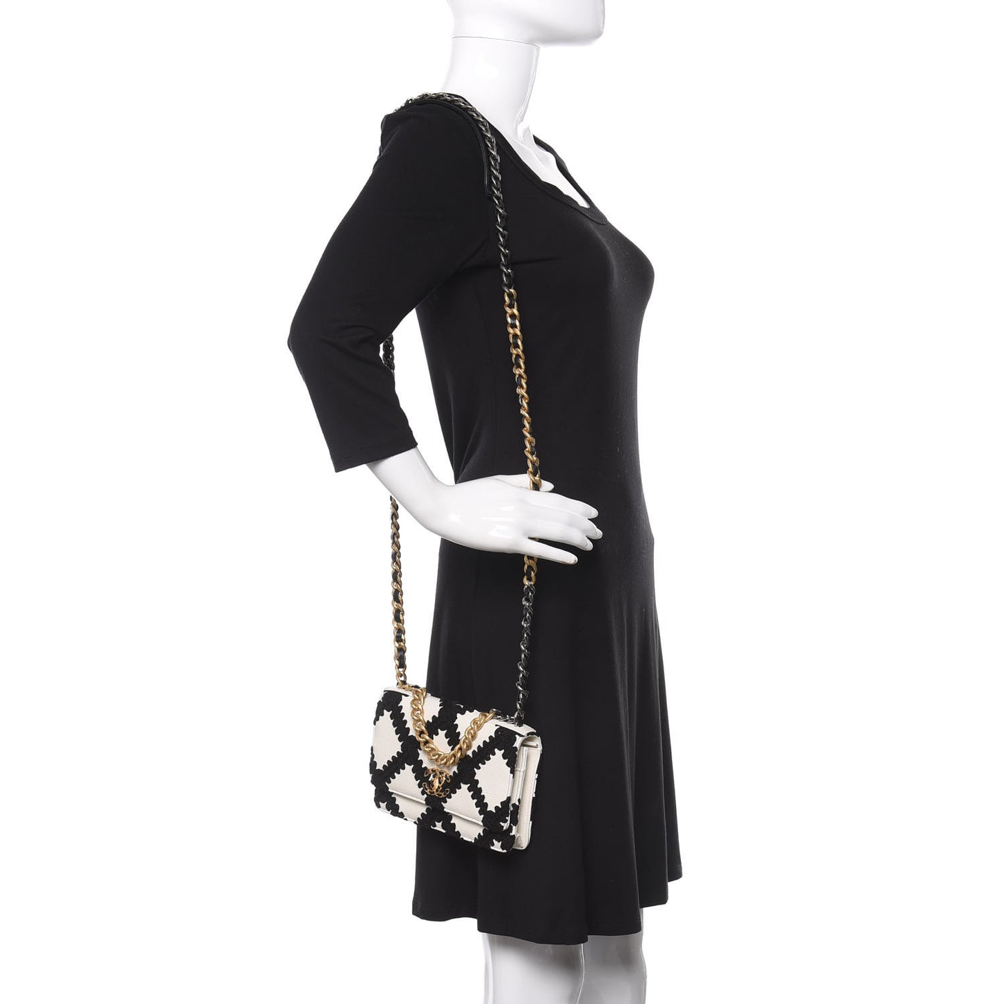 Calfskin Crochet 19 Wallet On Chain WOC White Black