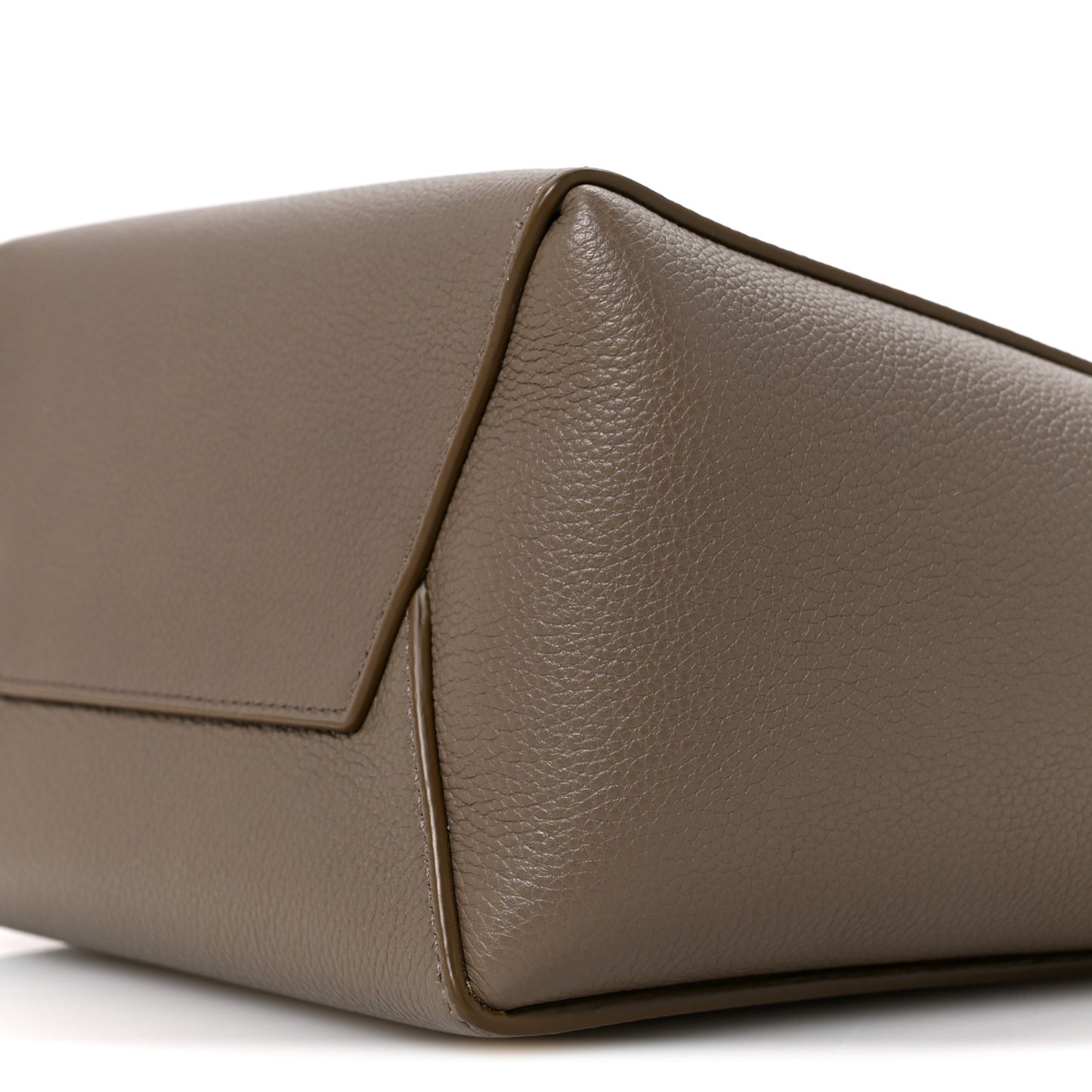 Soft Grained Calfskin Small Sangle Bucket Bag Taupe