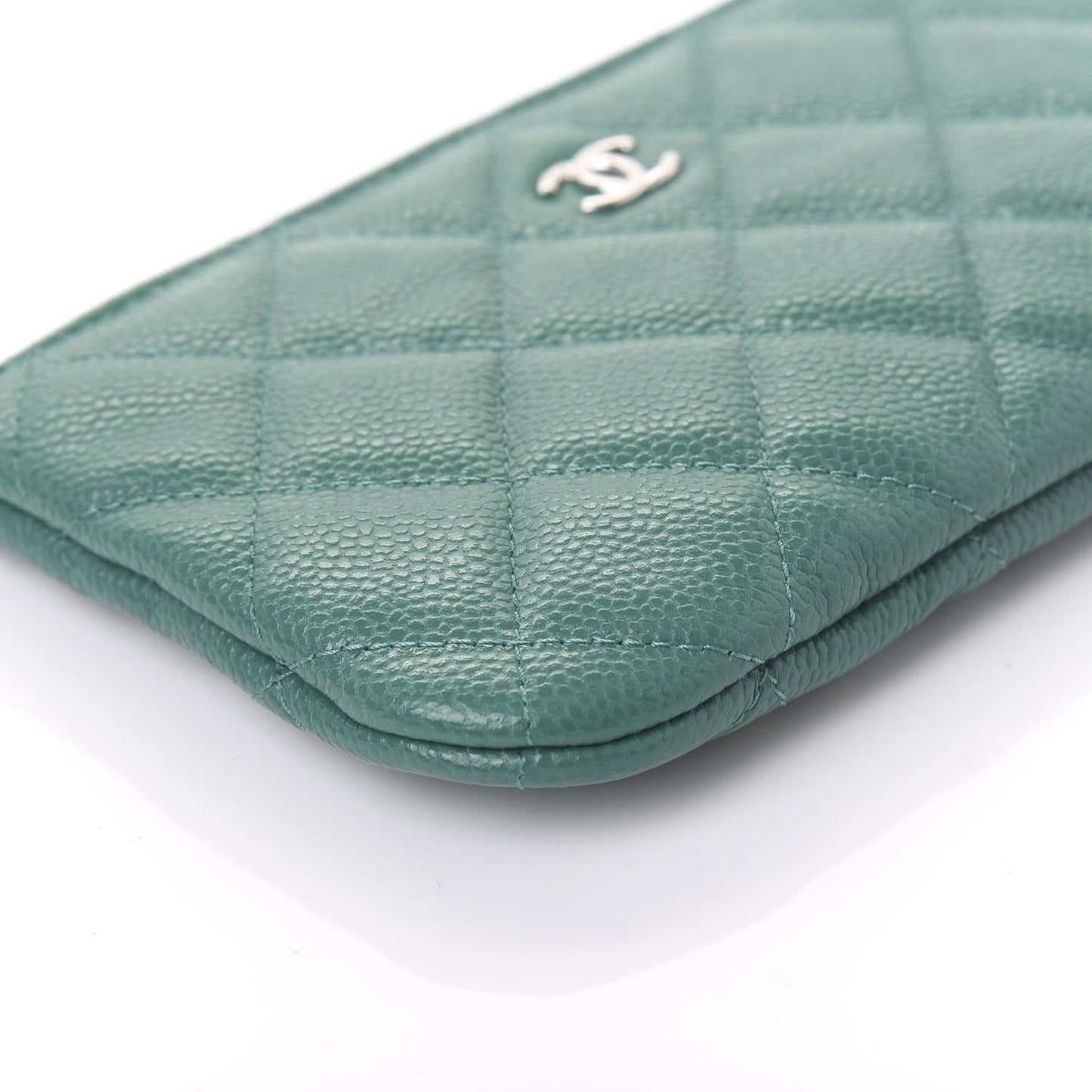 Caviar Quilted Small Cosmetic Case Green