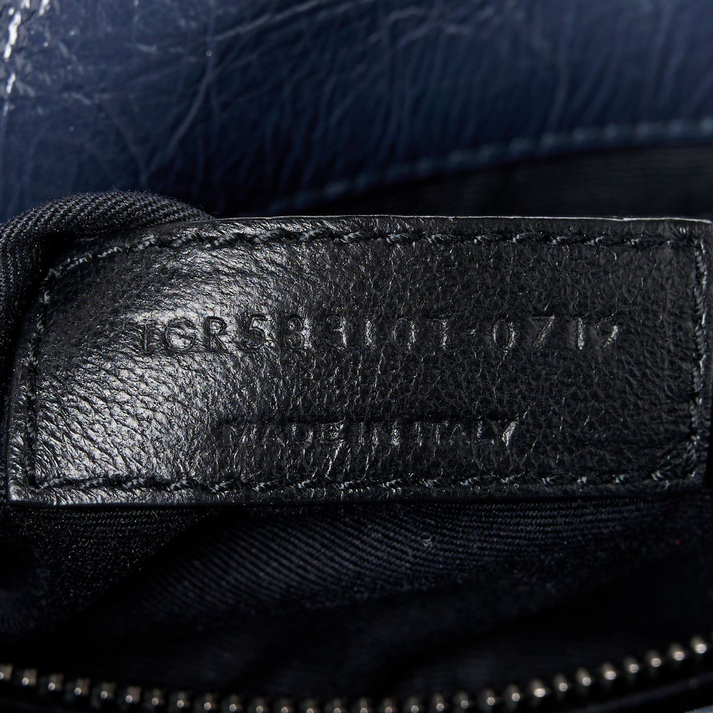 Crinkled Calfskin Matelasse Monogram Niki Chain Wallet Fog