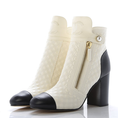Chanel Lambskin Quilted Pearl CC Cap Toe Short Boot 40 Black Ivory 3 of 9