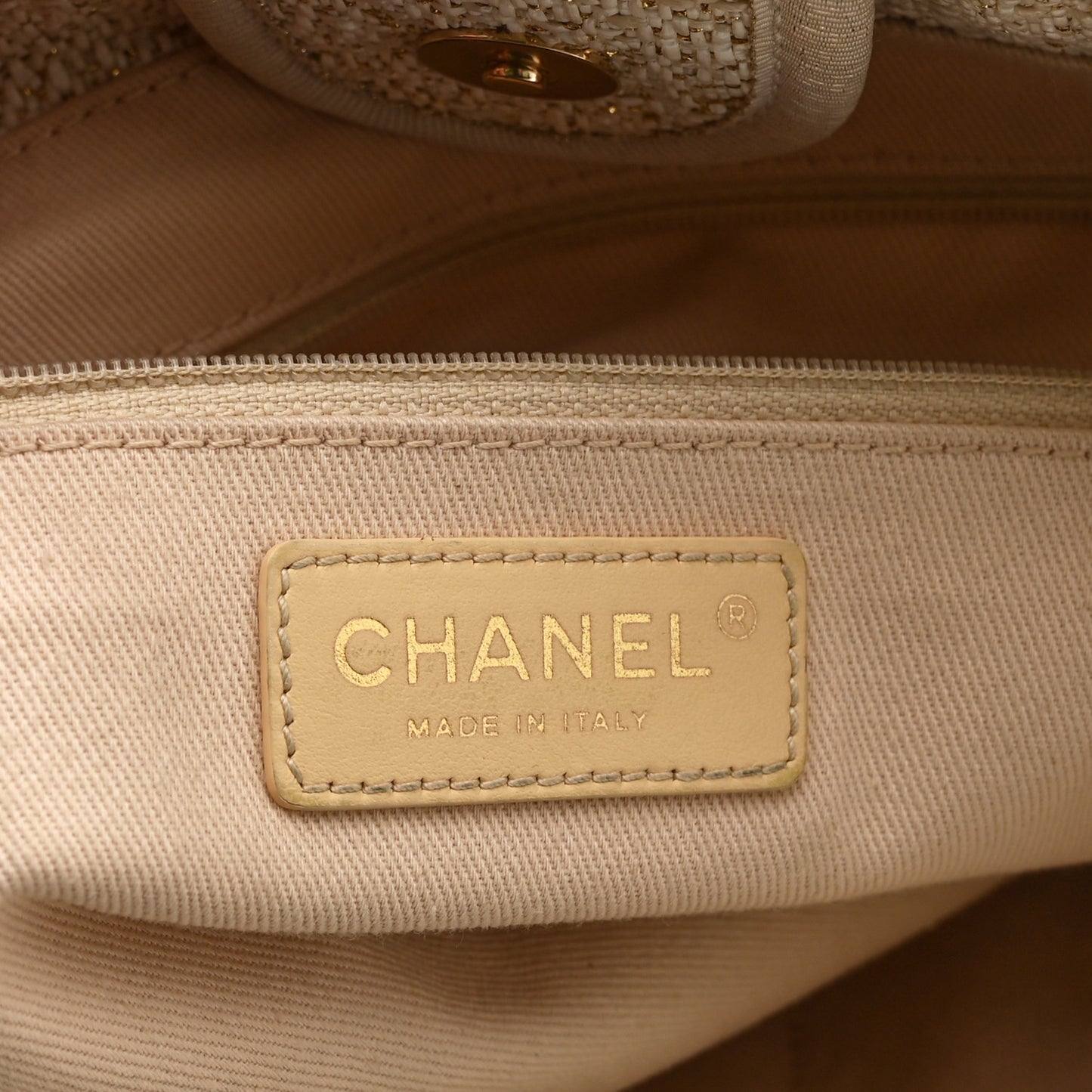 Lurex Boucle Small Deauville Tote Ivory