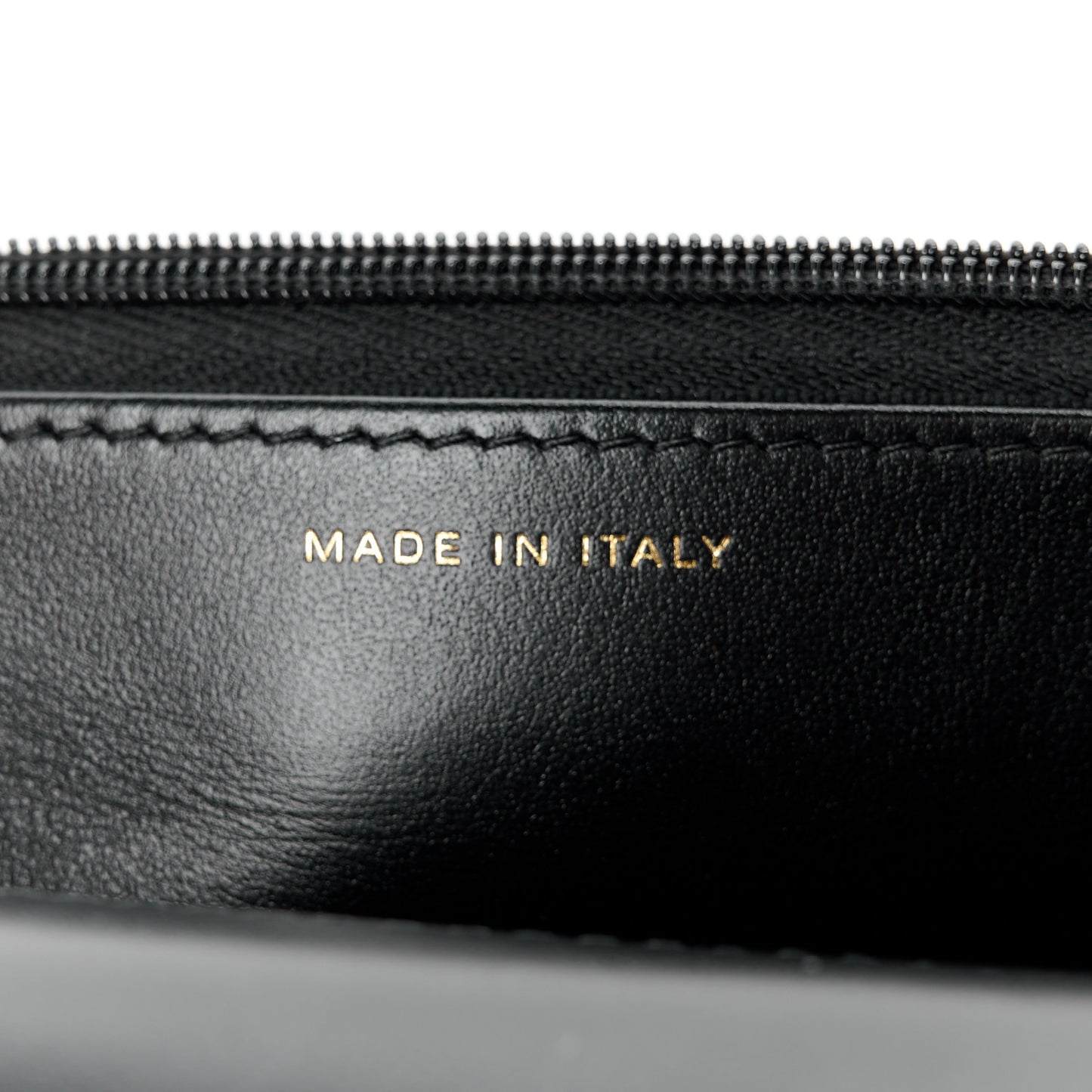 Pearly Caviar Quilted Fit For You Wallet On Chain WOC Black