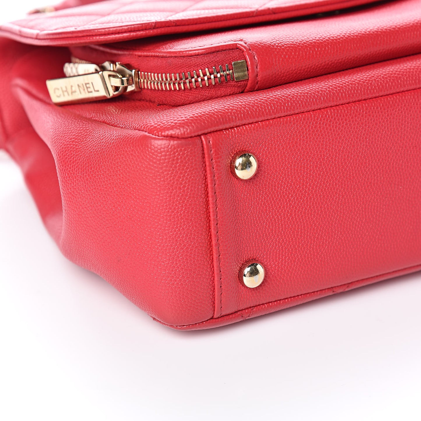 Caviar Quilted Medium Business Affinity Flap Red