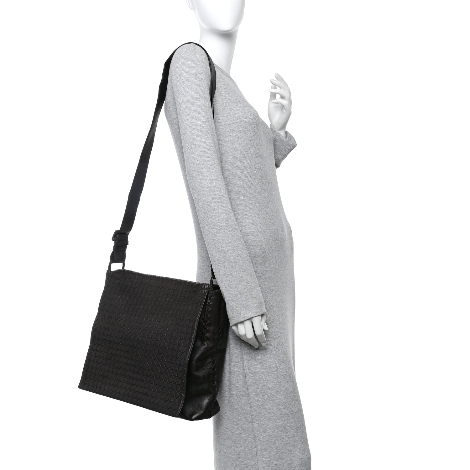 Bottega Veneta Nappa Intrecciato Messenger Bag Ebano 2 of 12