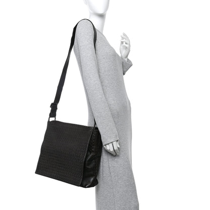Bottega Veneta Nappa Intrecciato Messenger Bag Ebano 2 of 12