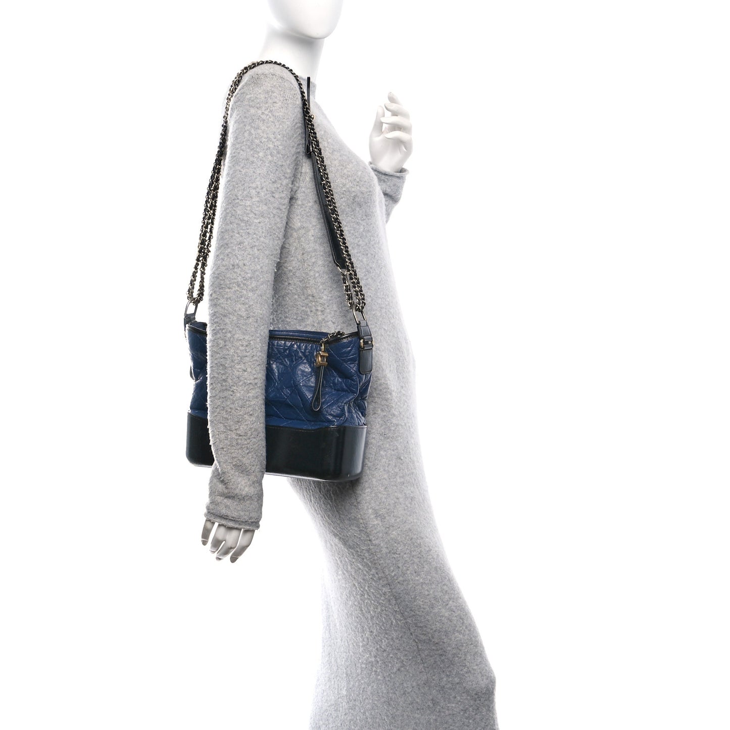 Aged Calfskin Quilted Medium Gabrielle Hobo Navy Black