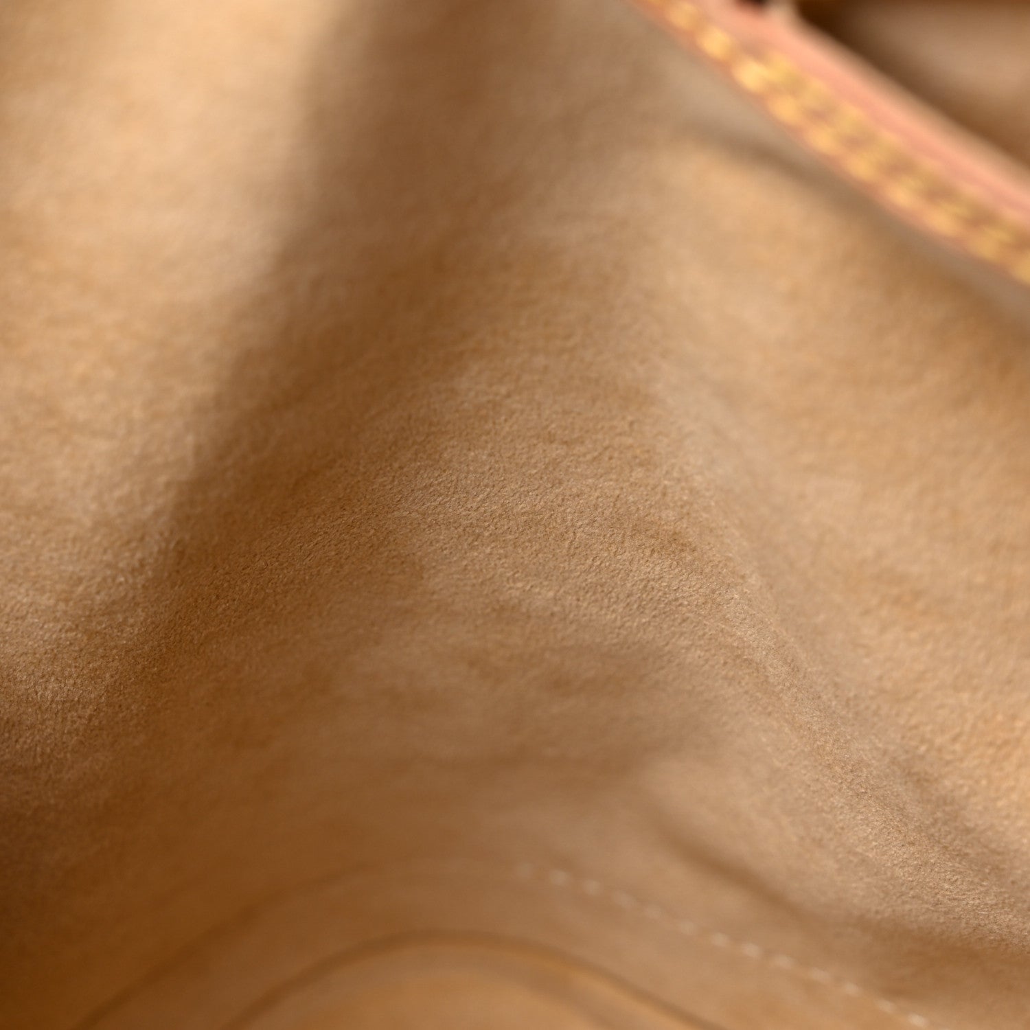 Louis Vuitton Vachetta Alma PM 15 of 28