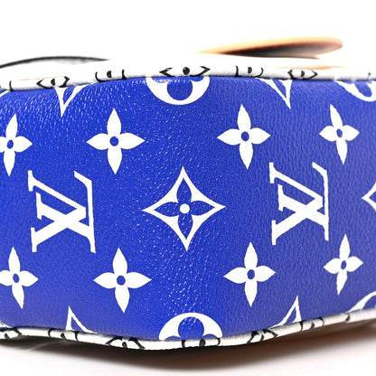 Louis Vuitton Monogram Giant Hawaii Beach Pouch Blue 7 of 8