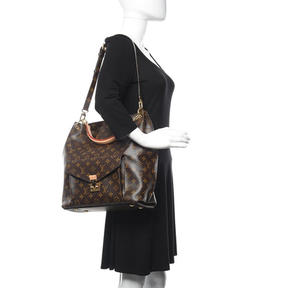 Louis Vuitton Monogram Metis 2 of 8