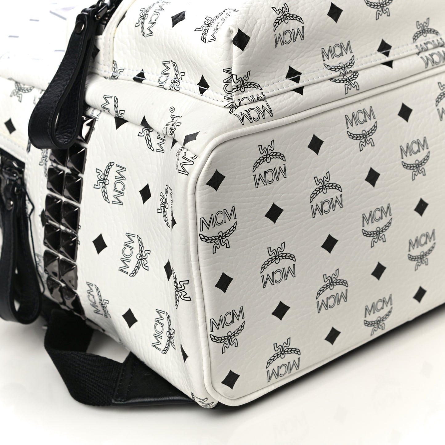 Visetos Medium Side Studs Stark Backpack White