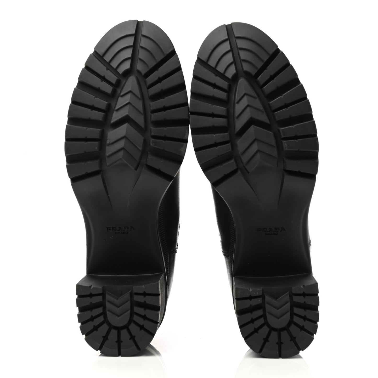 Vitello Montana Lug Sole Chelsea 55mm Boots 37 Black