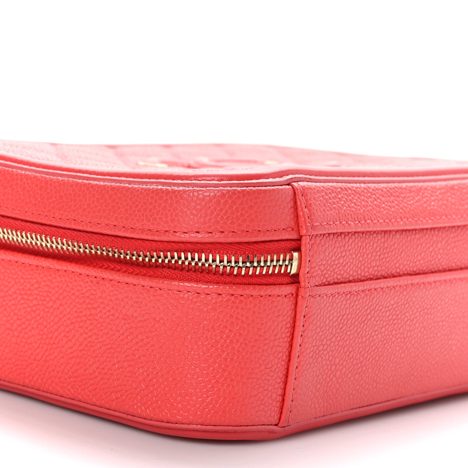 Chanel Caviar Quilted Medium CC Filigree Vanity Case Coral 8 of 9