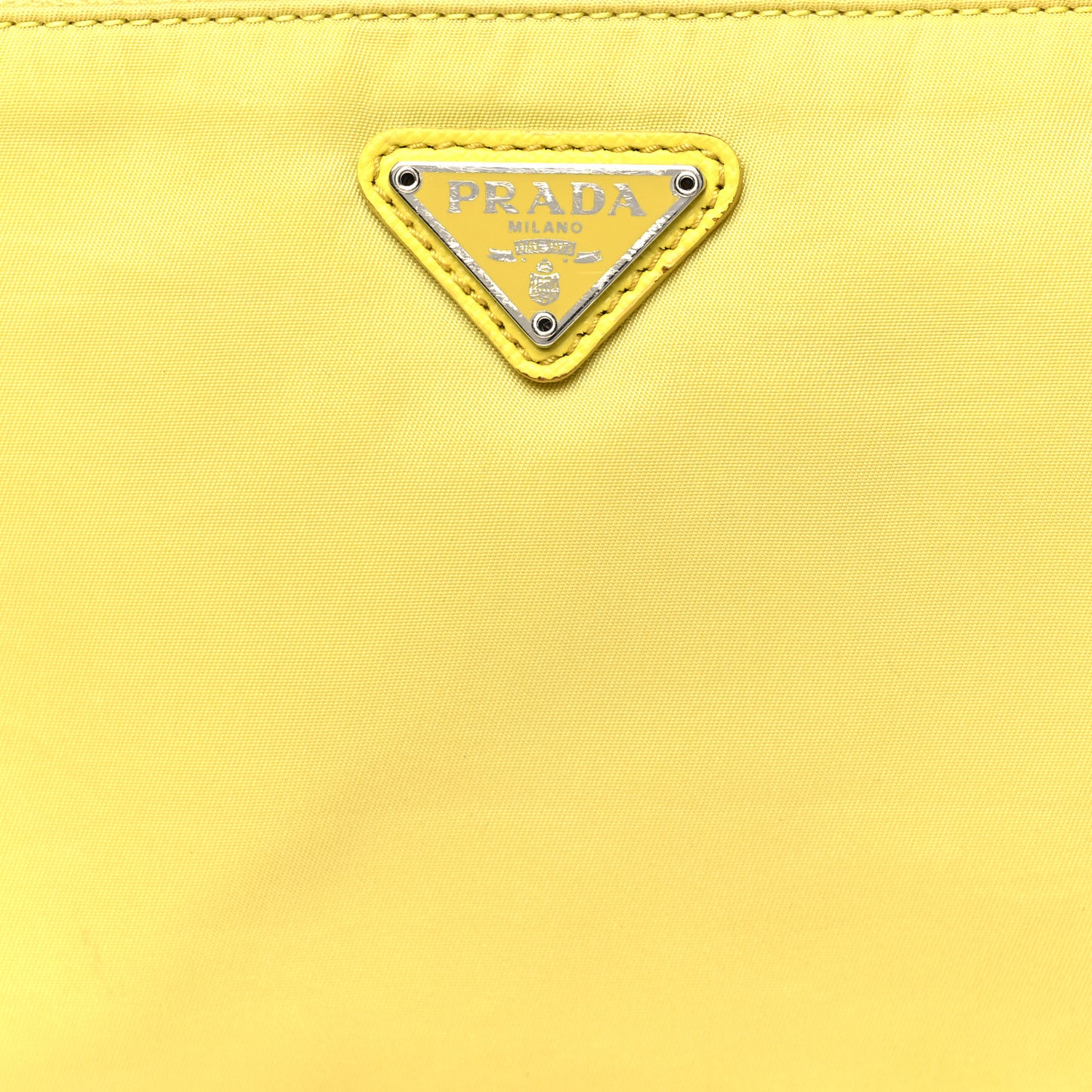 Re-Nylon Vela Pouch Cedro