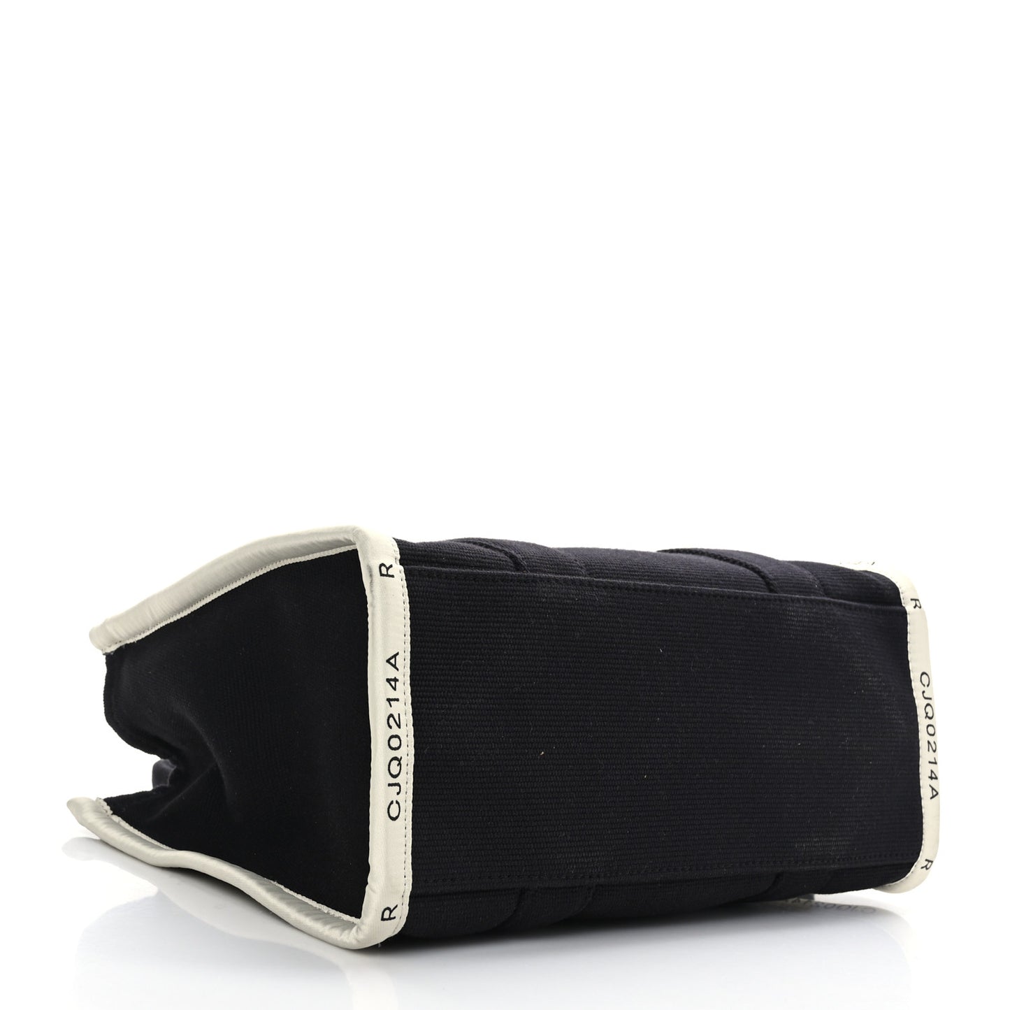 Jacquard Medium The Traveler Tote Bag Black
