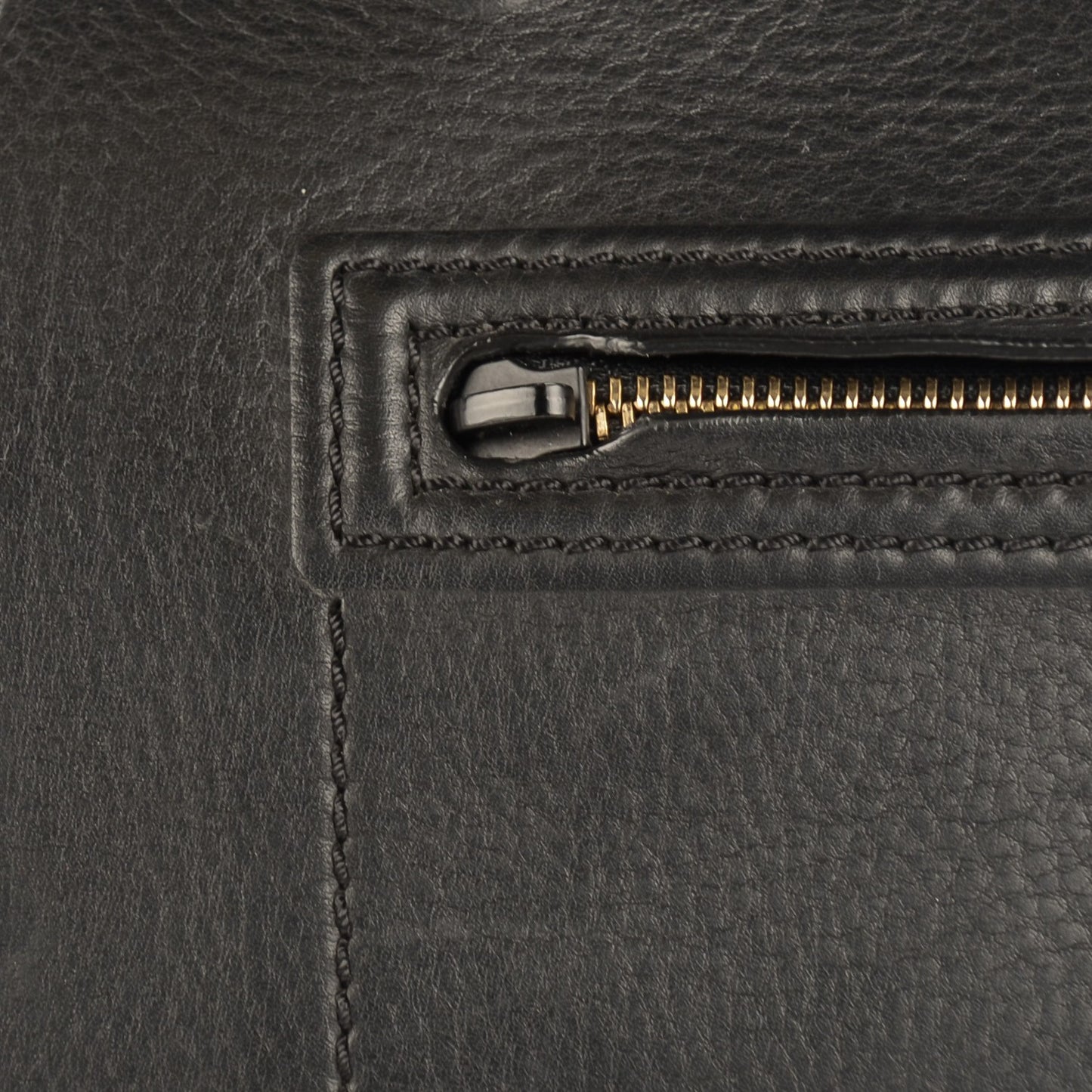 Supple Calfskin Medium Phantom Luggage Black