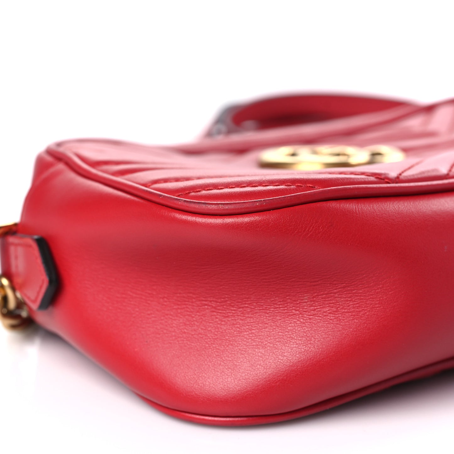 Calfskin Matelasse Small GG Marmont Chain Shoulder Bag Hibiscus Red