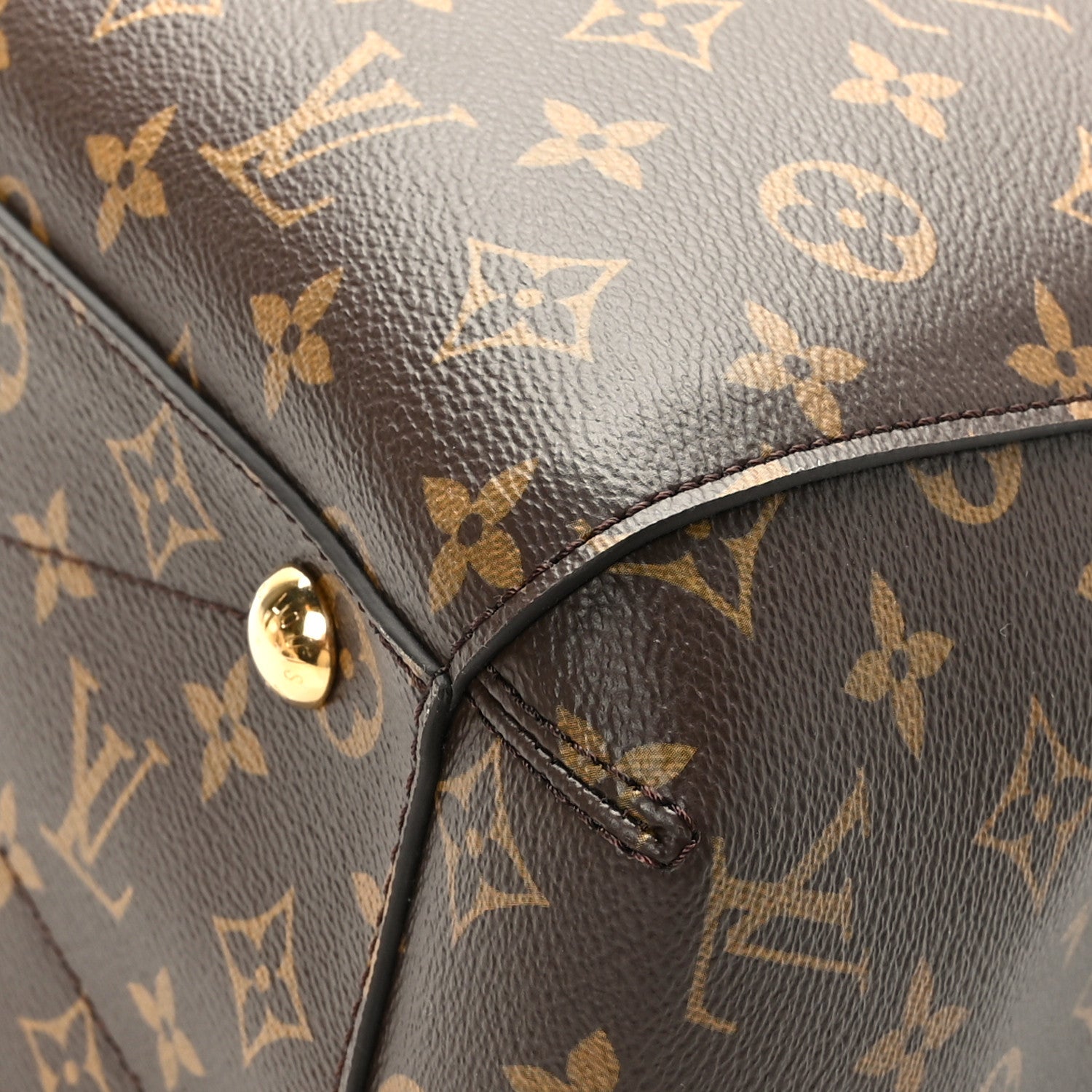 Louis Vuitton Monogram Montaigne MM 8 of 10