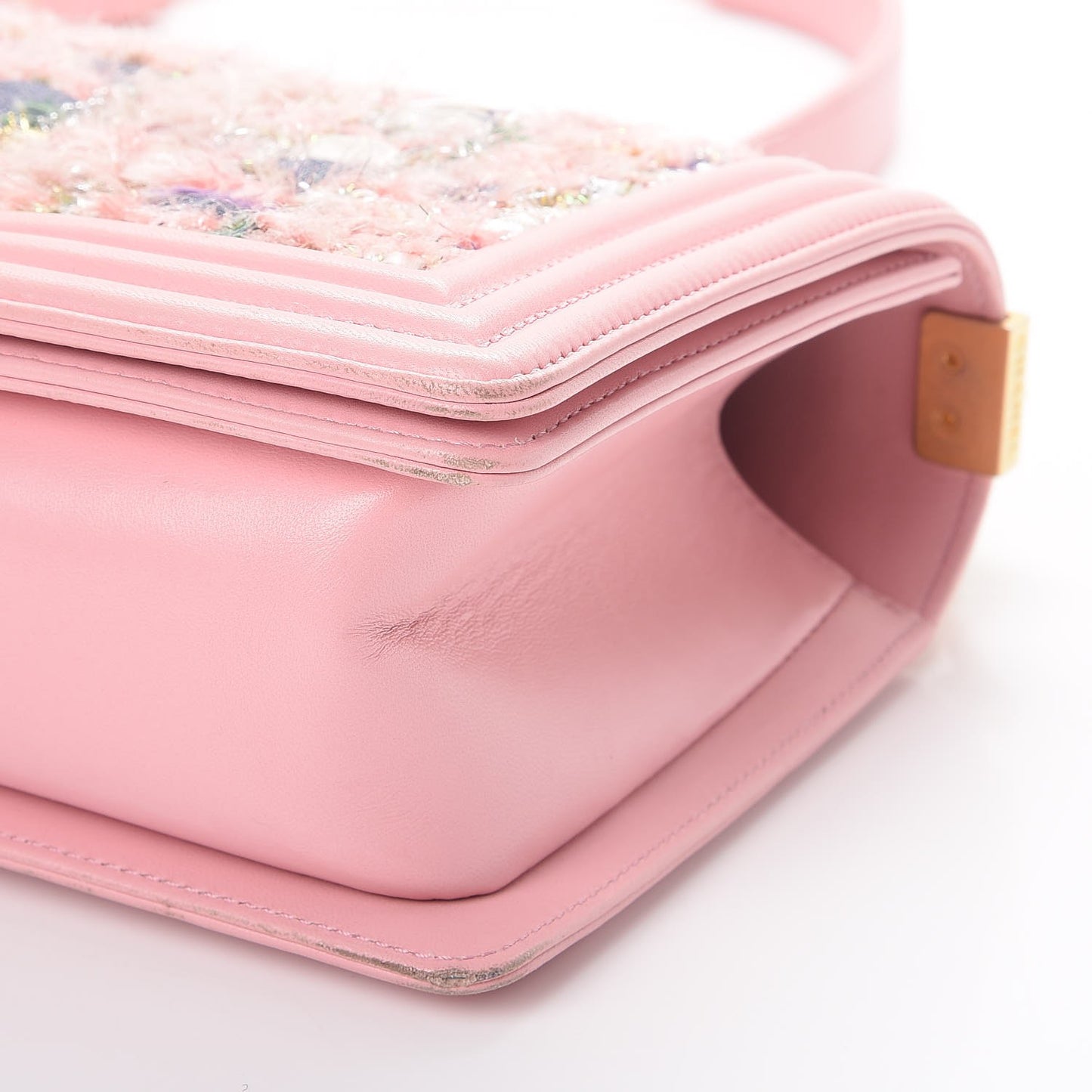 Iridescent Tweed Lambskin Medium Boy Flap Pink