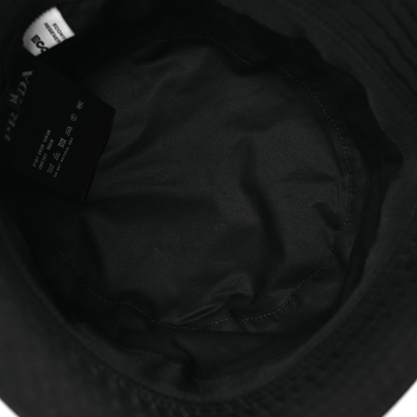 Re-Nylon Rubber Logo Mens Bucket Hat M Black