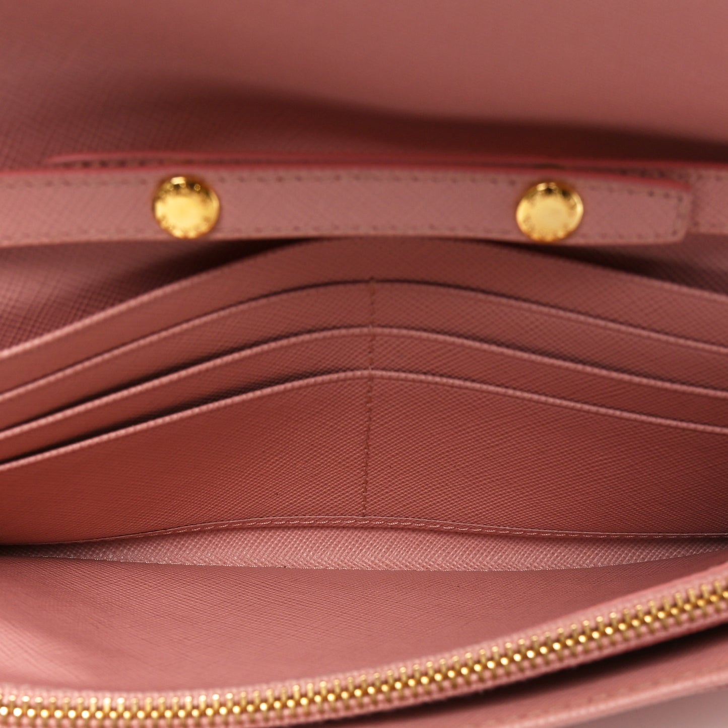 Saffiano Wallet on Chain Pink