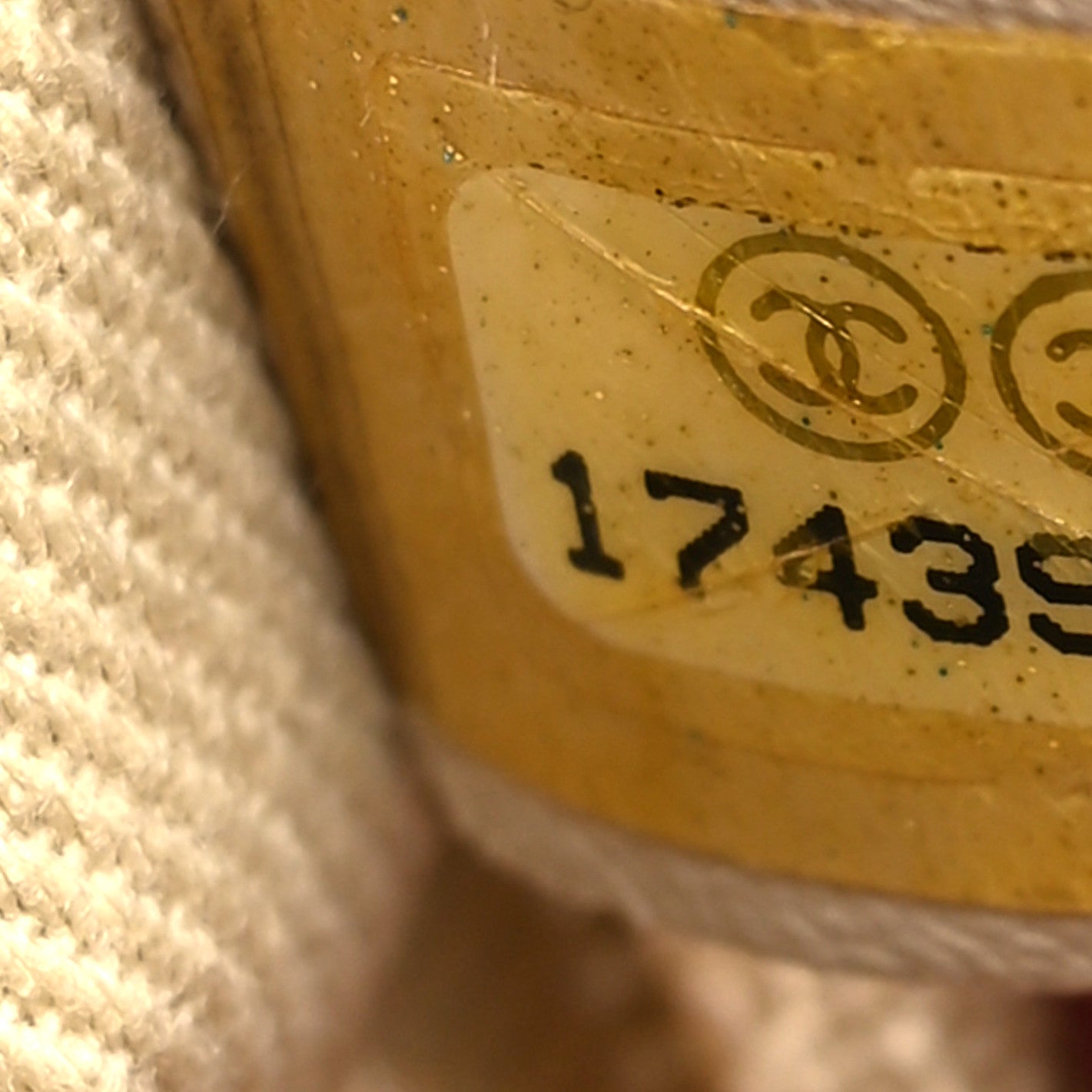 Iridescent Calfskin Quilted Chic Quilt Flap Red