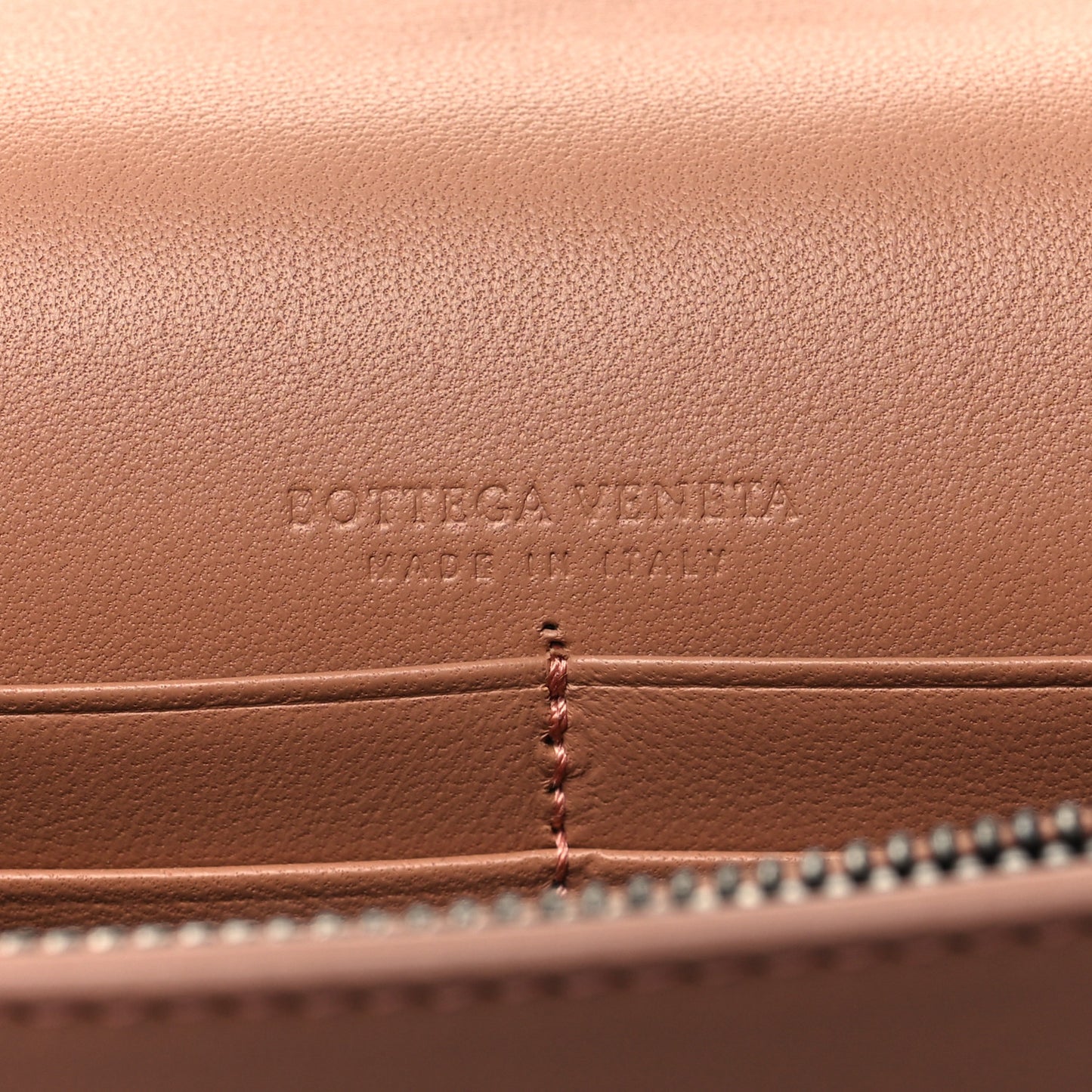 Nappa Intrecciato Checker Chain Wallet Beige Red