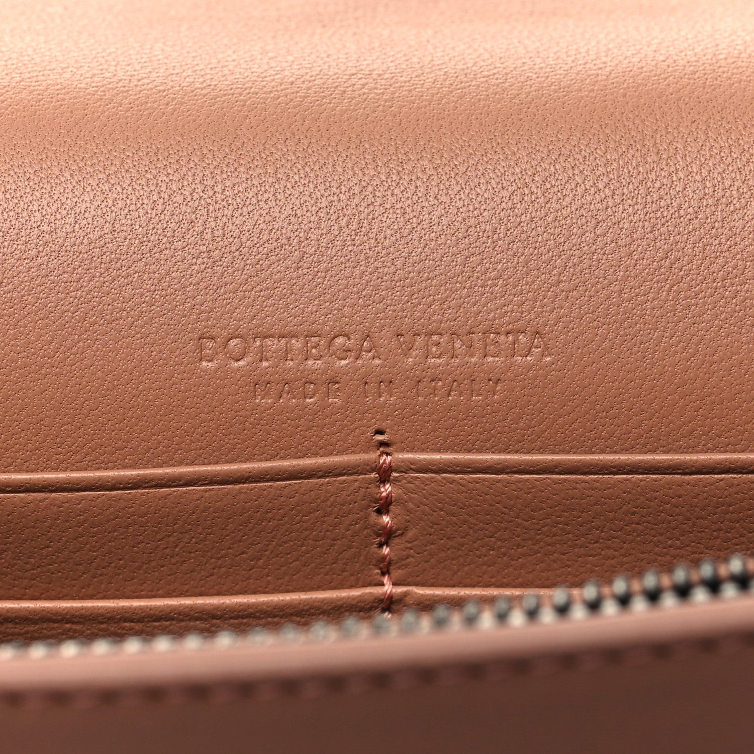 Bottega Veneta Nappa Intrecciato Checker Chain Wallet Beige Red 6 of 11
