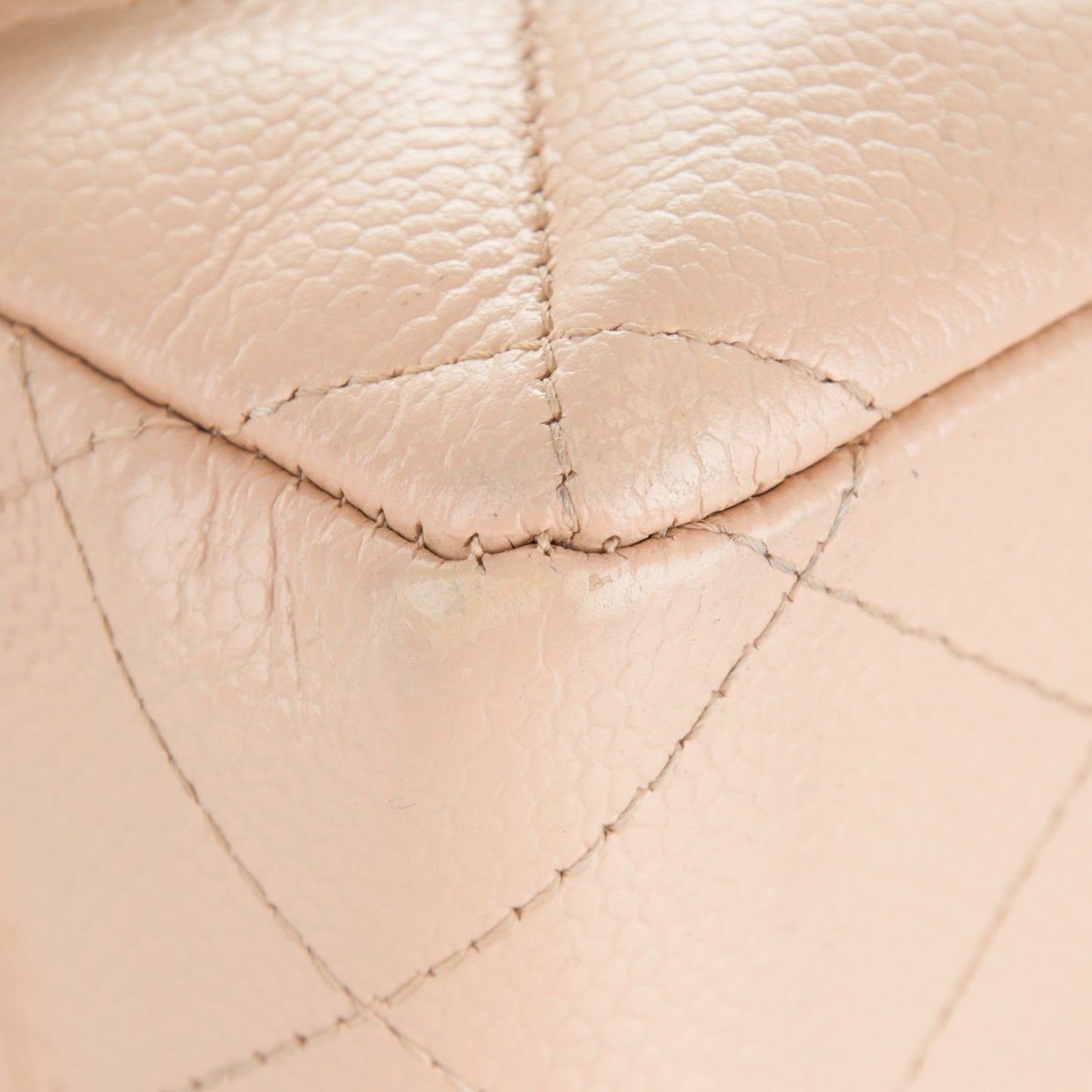Caviar Quilted Jumbo Double Flap Beige Clair