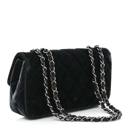 Chanel Velvet Quilted East West Flap Black 3 of 11
