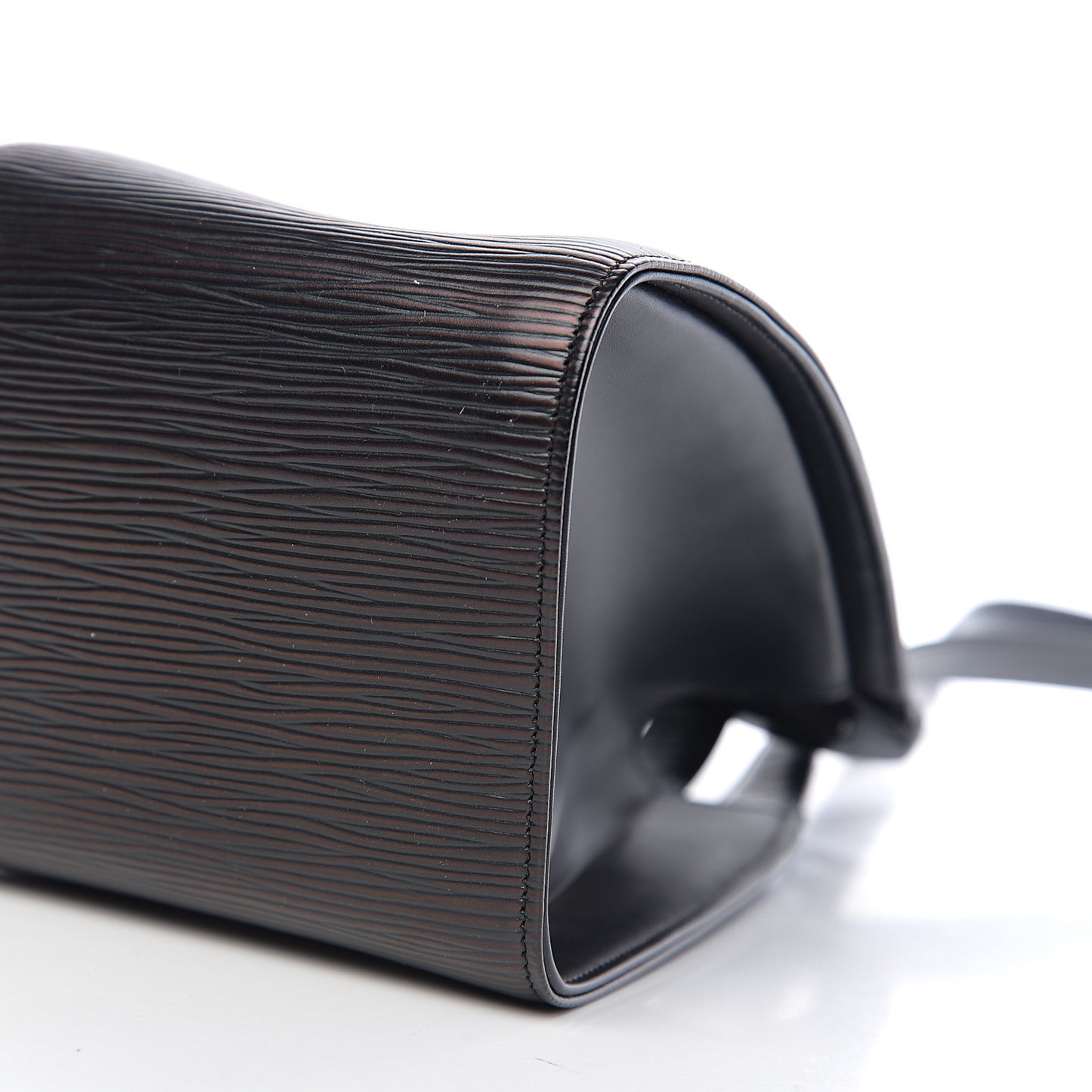 Epi Minuit Black