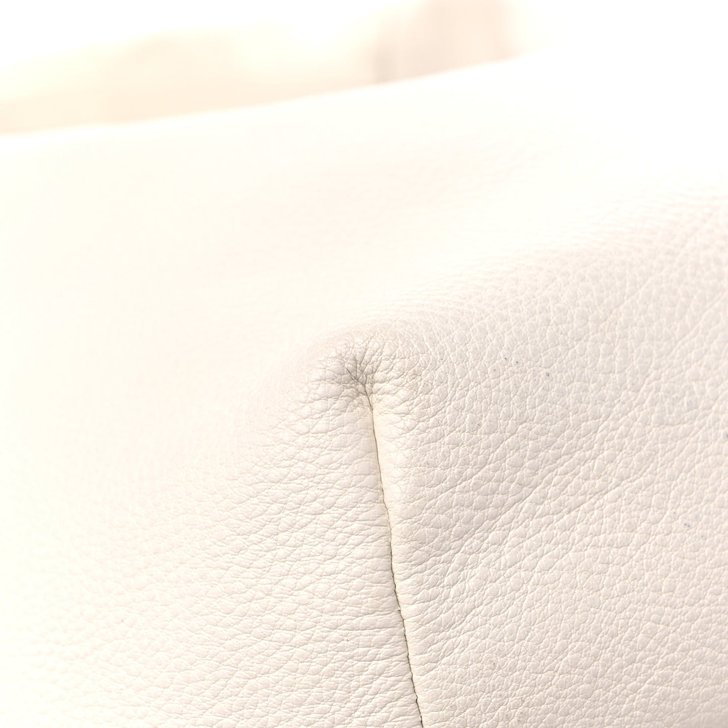 Vitello Daino Hobo White