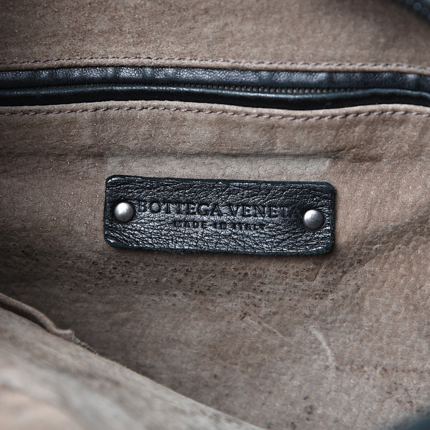 Nappa Intrecciato Large Veneta Hobo Black