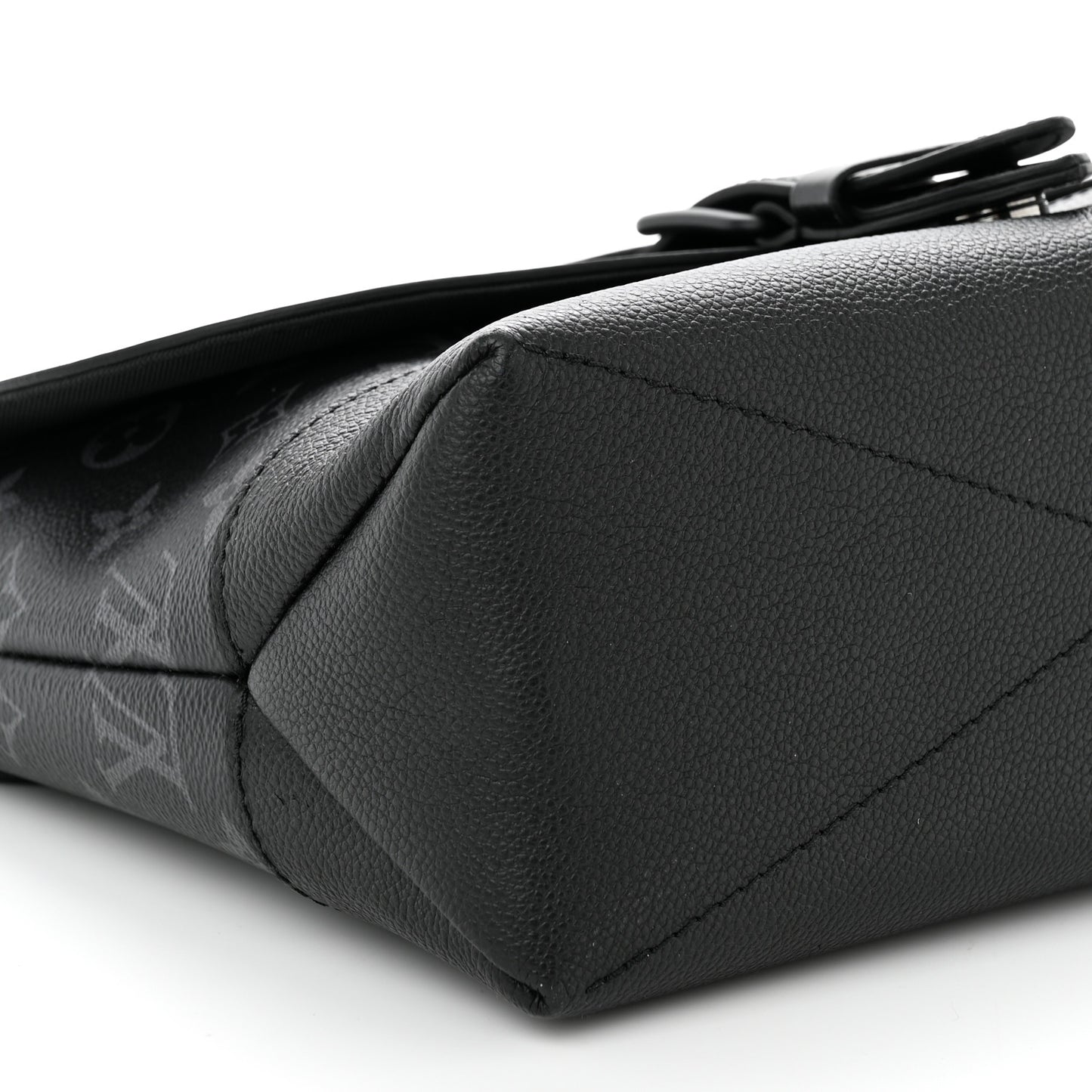Monogram Eclipse Saumur Messenger NV Black