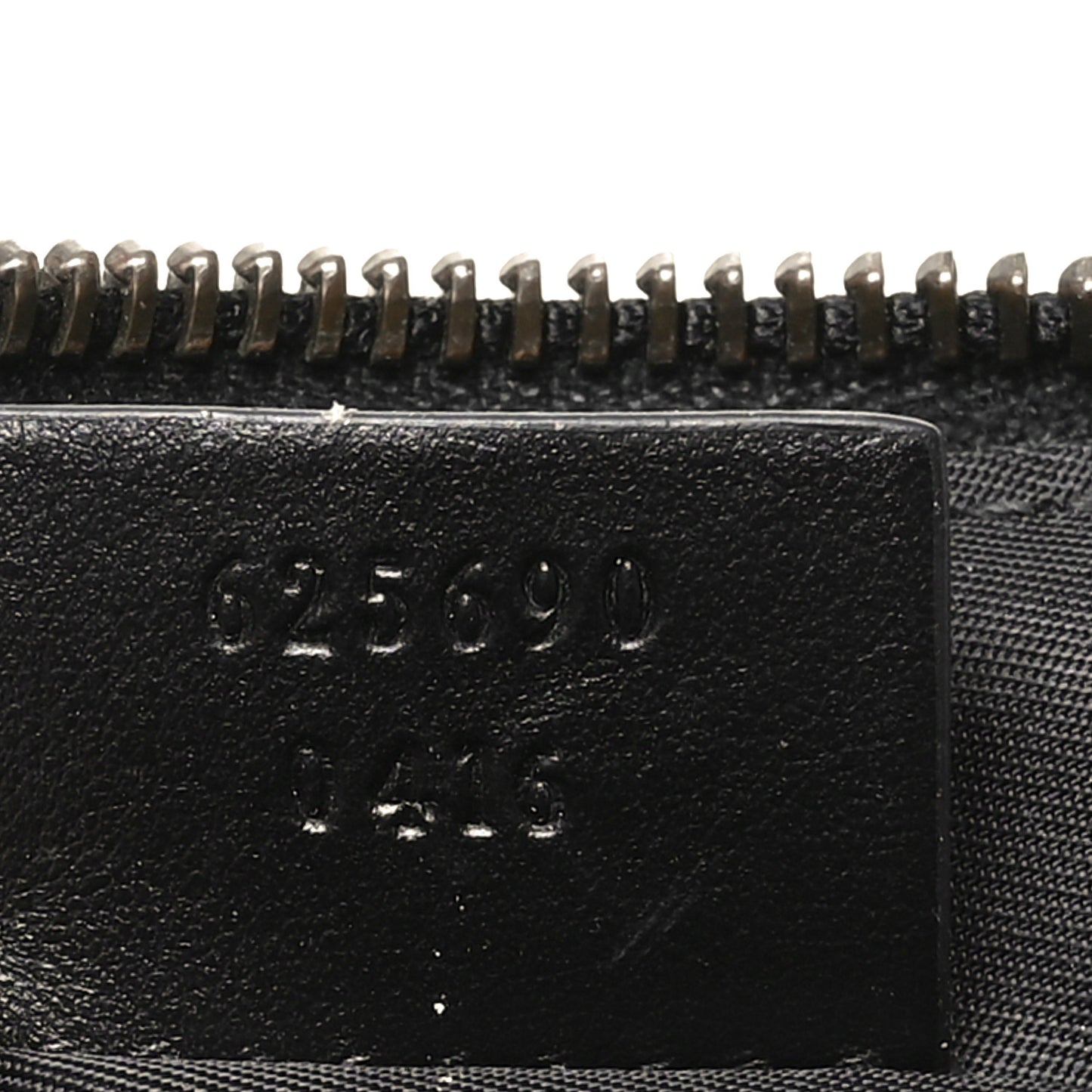 Calfskin Matelasse Large GG Marmont Pouch Cosmetic Case Black