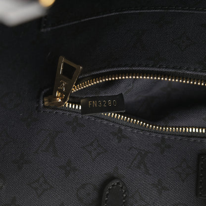 Louis Vuitton Monogram Giant Crafty Onthego GM Creme Rouge Black 7 of 12