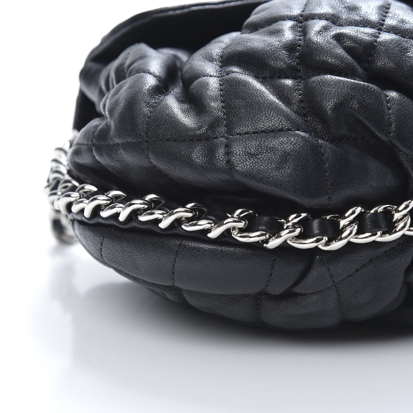 Washed Lambskin Quilted Medium Chain Around Messenger Black