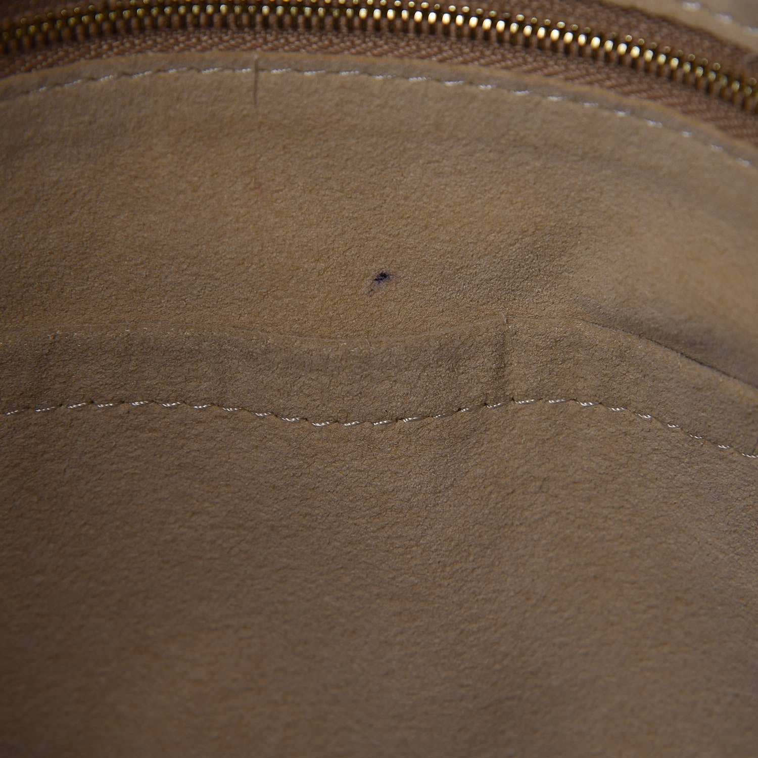 Louis Vuitton Monogram Artsy MM 8 of 12