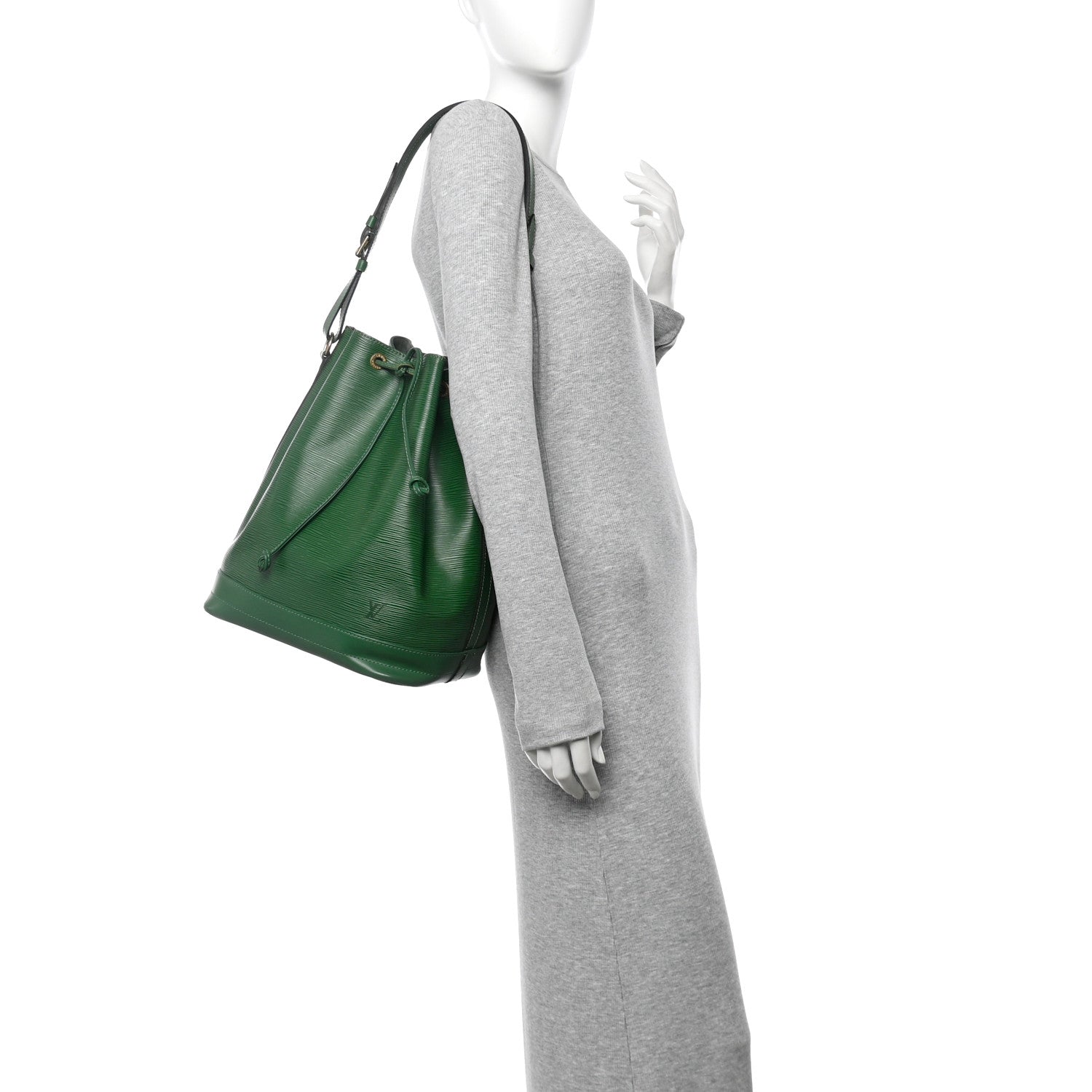 Louis Vuitton Epi Noe Borneo 2 of 13