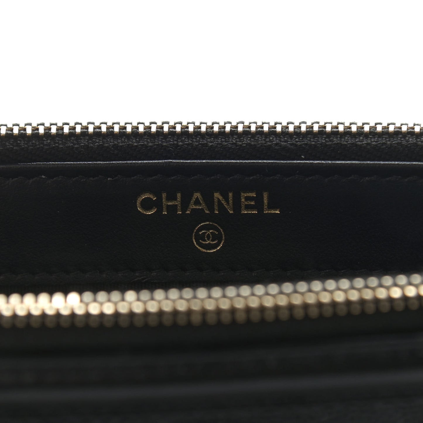 Caviar Quilted CC Filigree Clutch With Chain Black