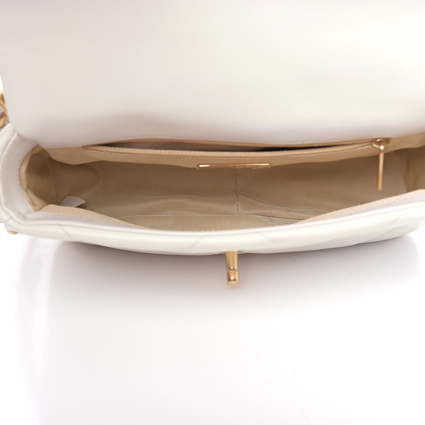 Goatskin Quilted Medium 19 Flap White