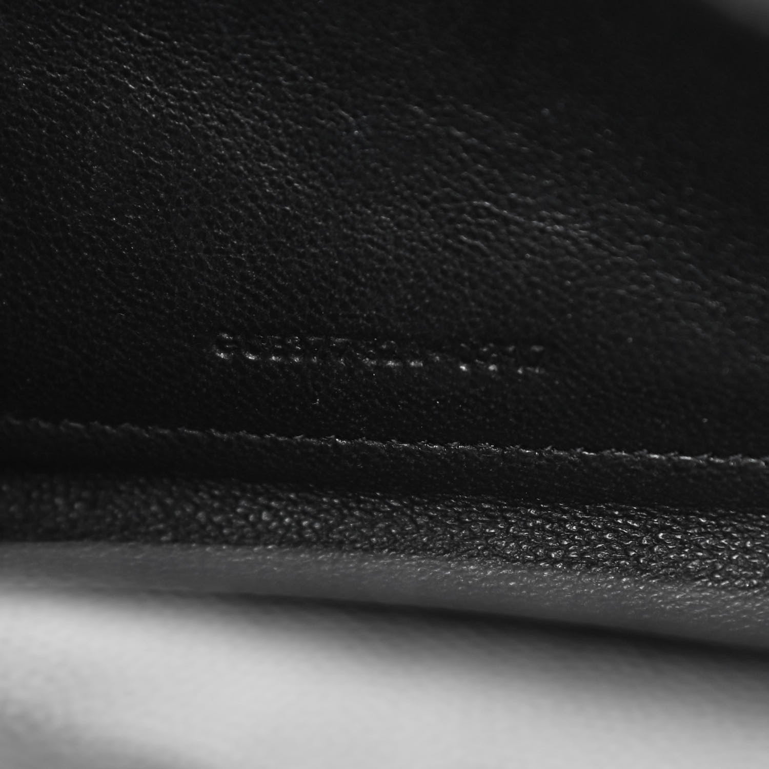 Saint Laurent Grain De Poudre Matelasse Chevron Monogram Chain Wallet Black 7 of 13