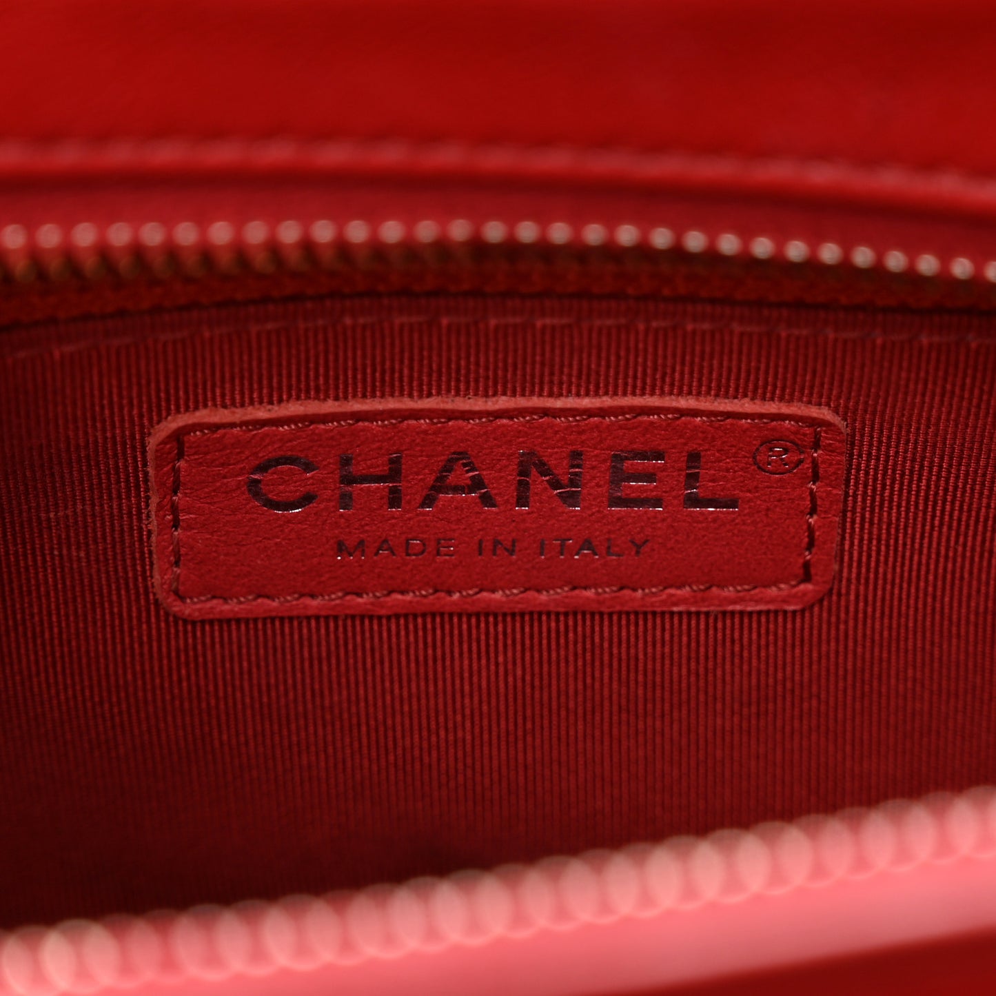 Aged Calfskin Quilted Small Gabrielle Logo Hobo Red