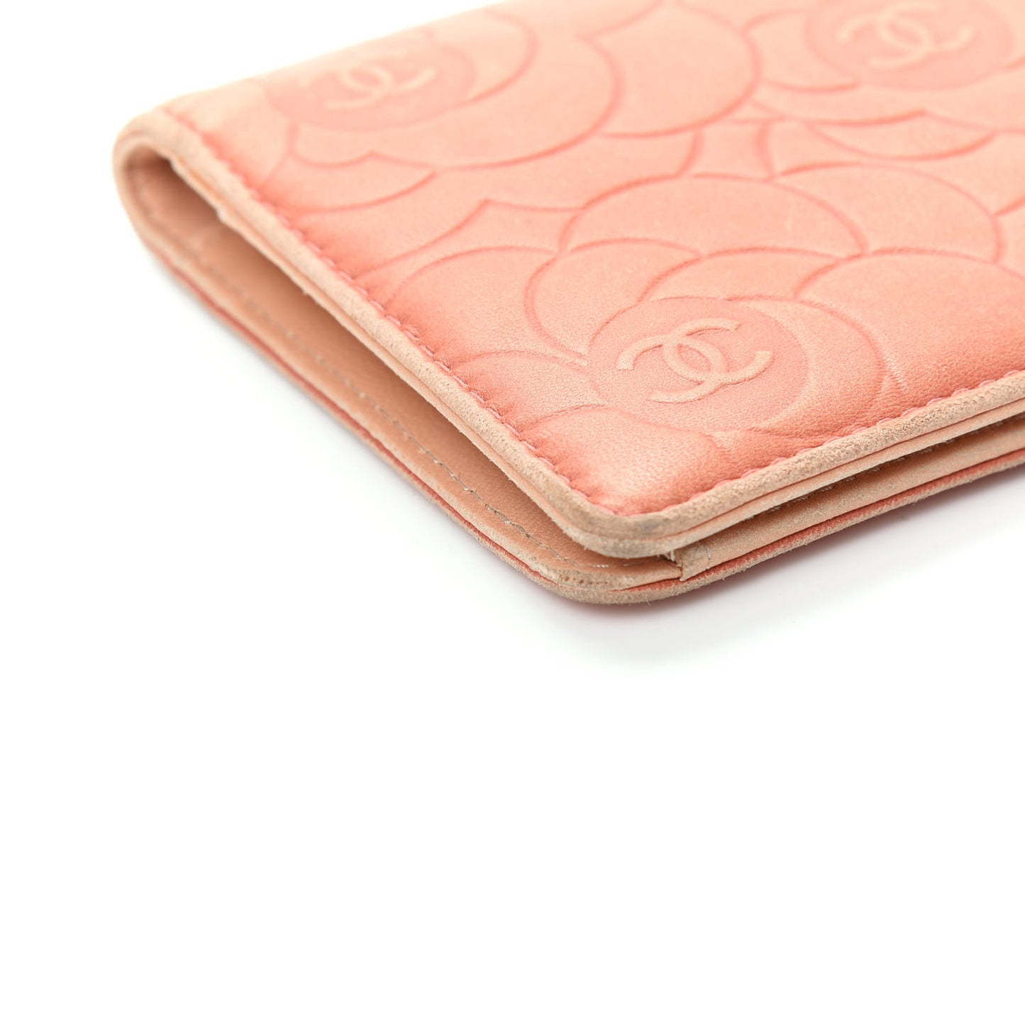 Lambskin Camellia Embossed Yen Wallet Pink