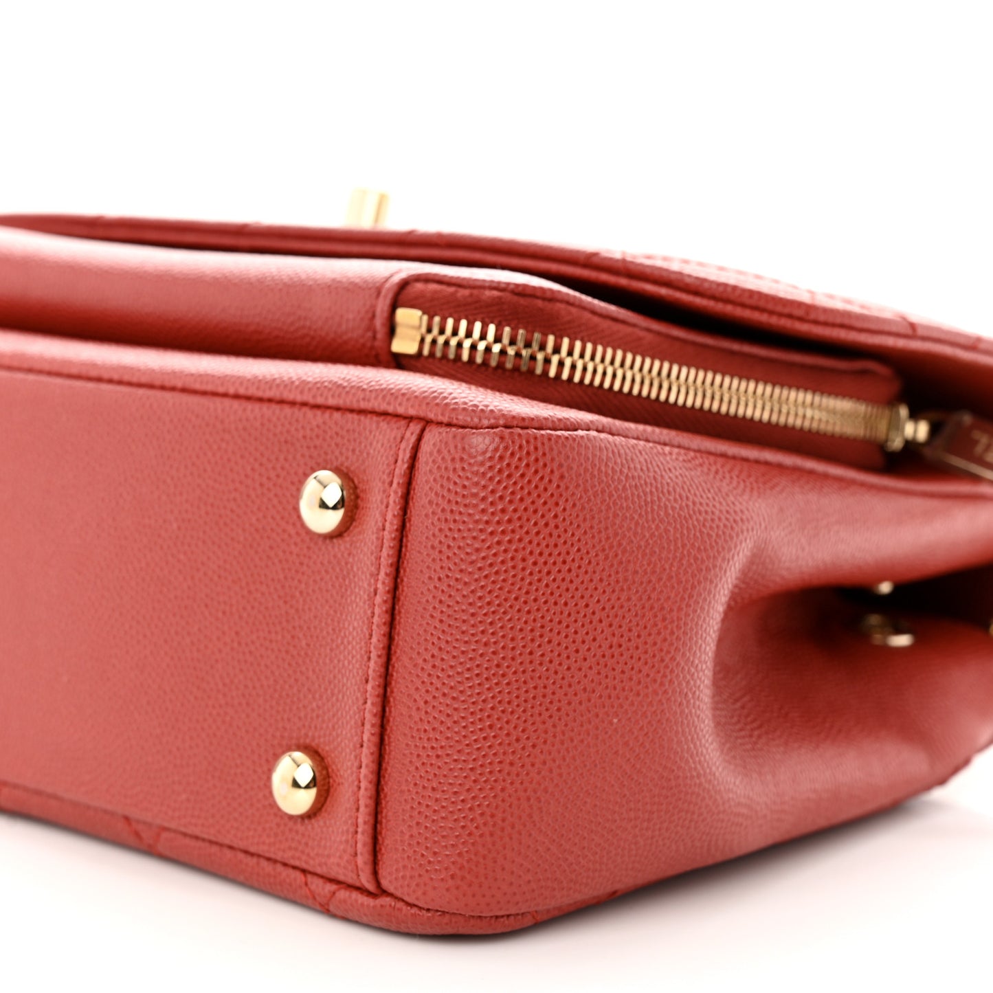 Caviar Quilted Medium Business Affinity Flap Red