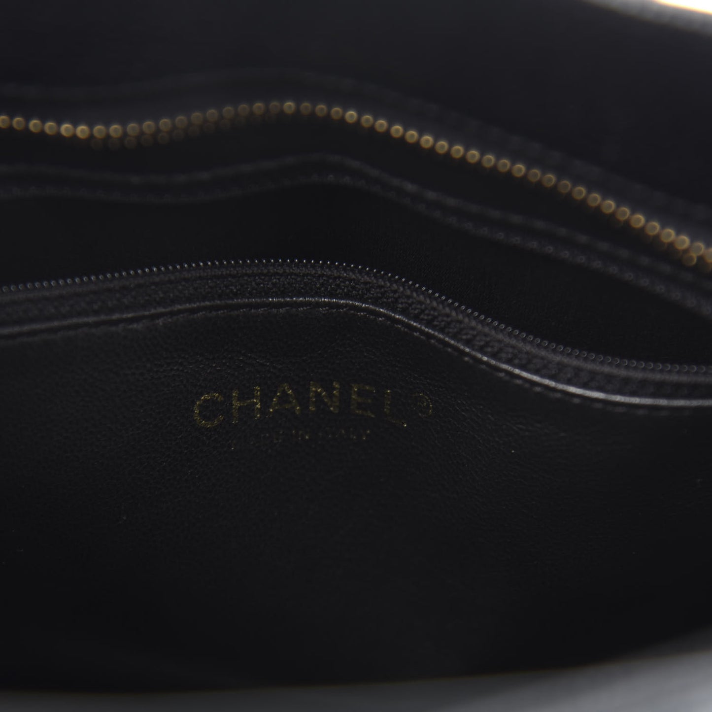 Caviar Quilted Medallion Tote Black