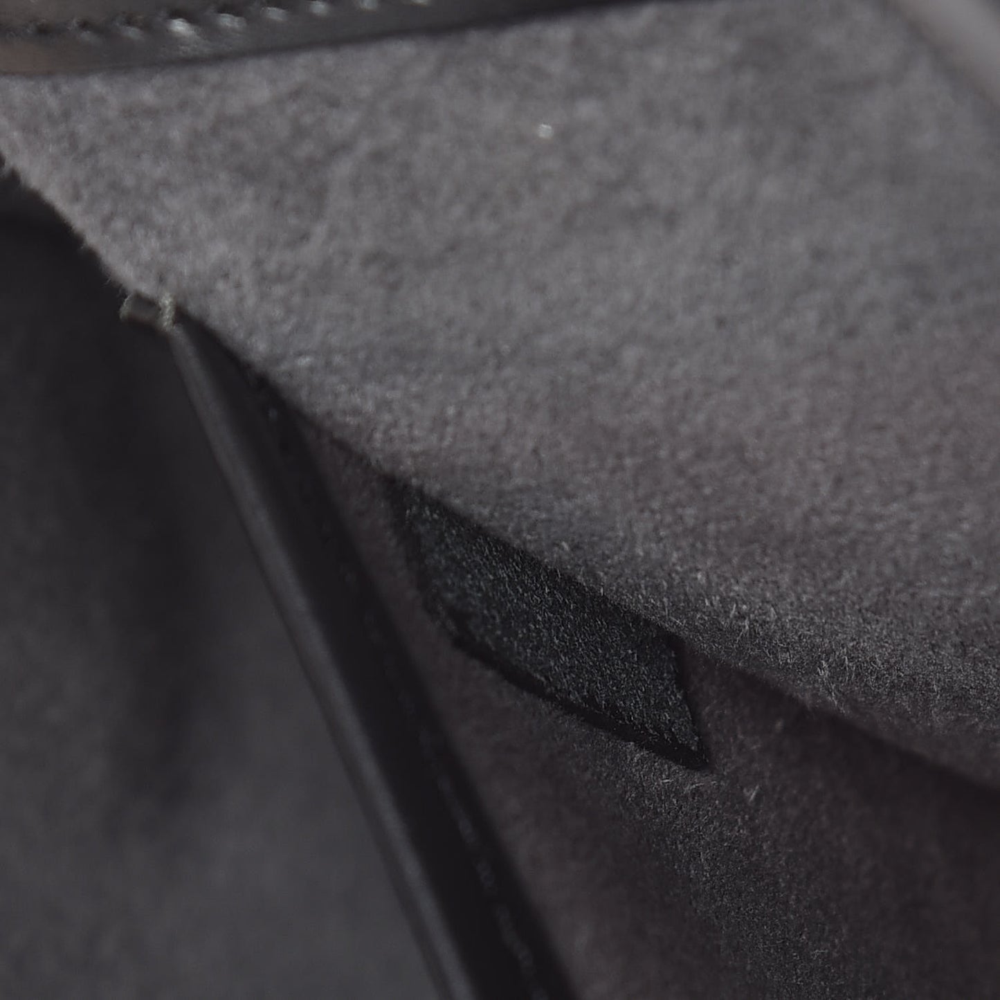 Epi Reverie Black