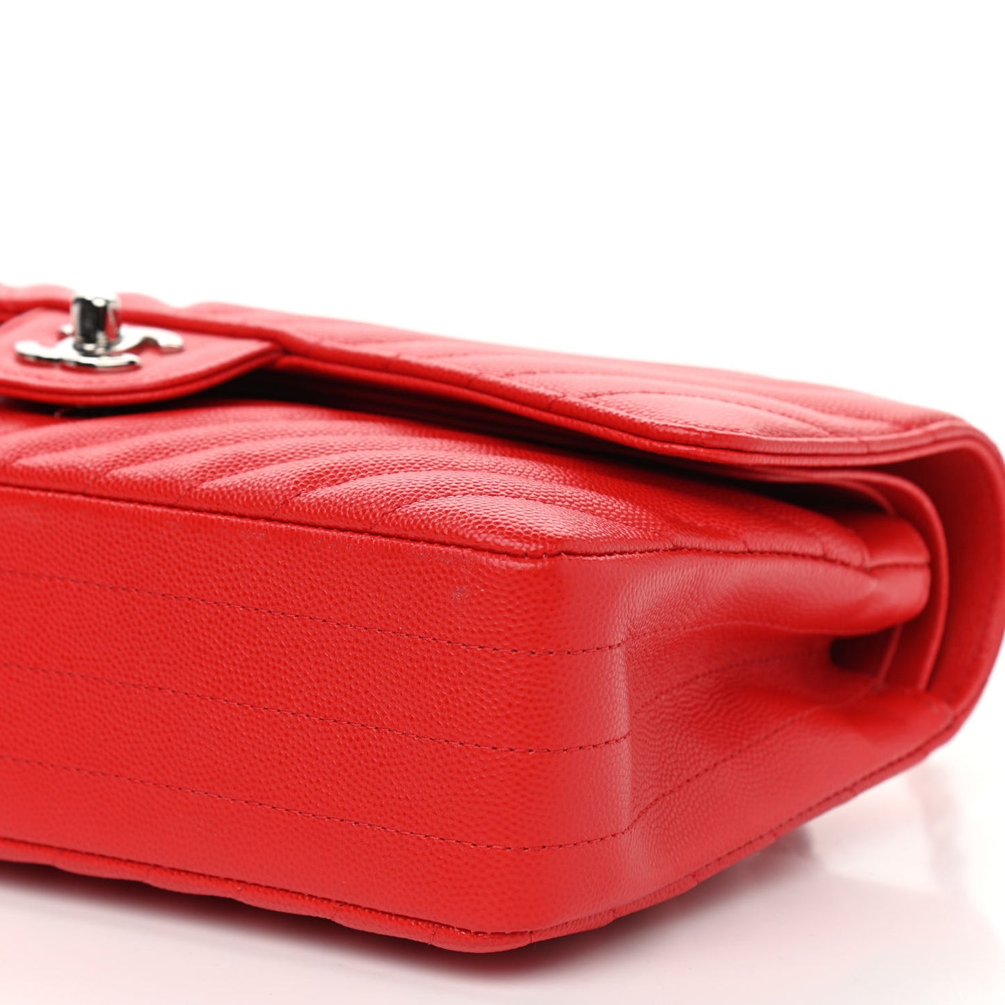 Caviar Chevron Quilted Medium Double Flap Red