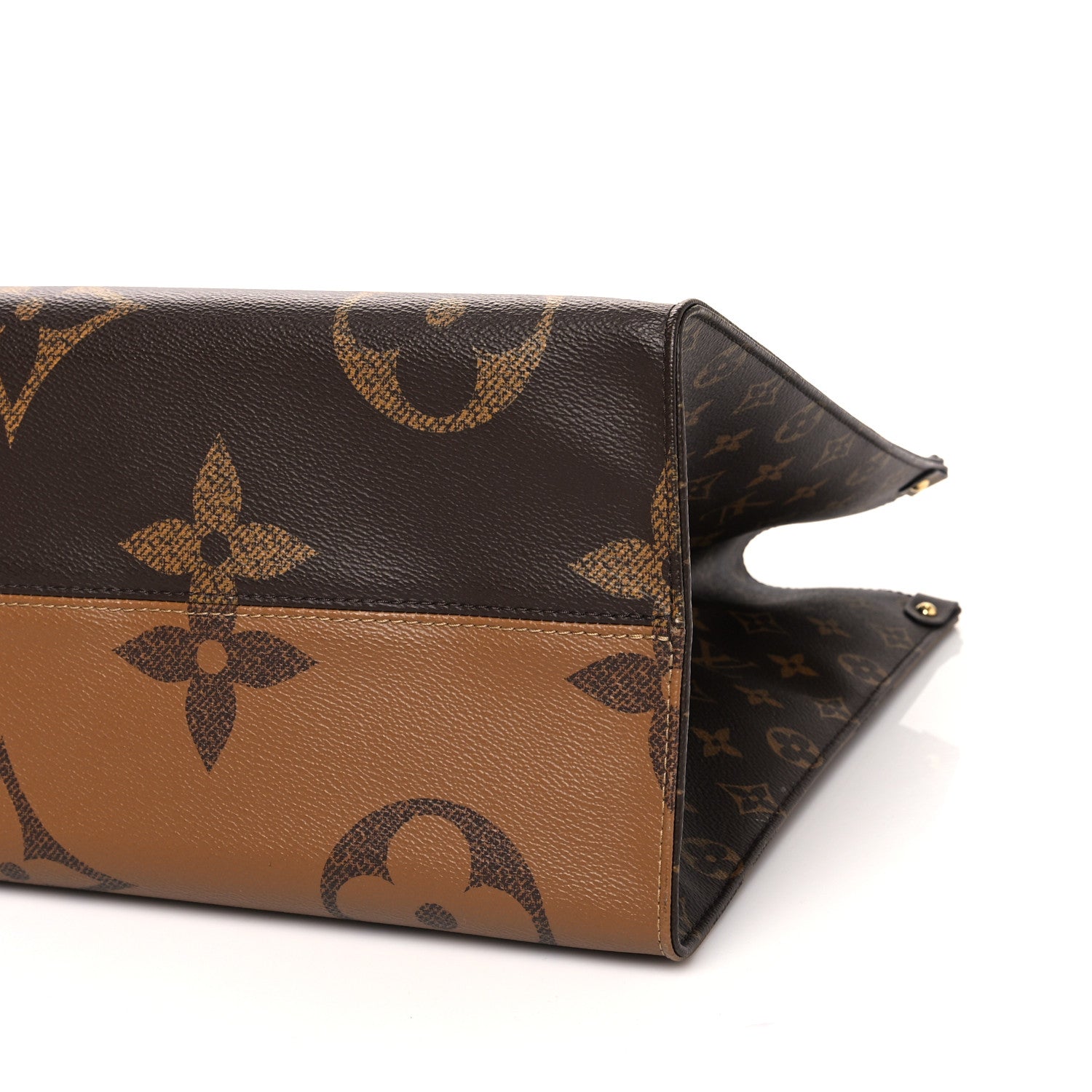 Louis Vuitton Reverse Monogram Giant Onthego GM 8 of 8